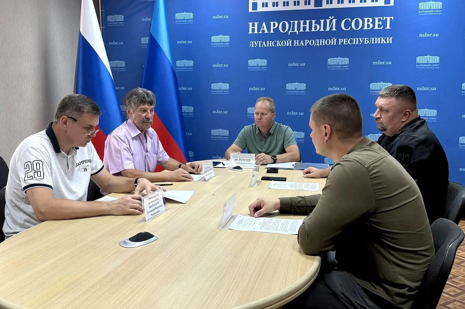 👩‍🚒 В Комитете по обороне обсудили механизмы взаимодействия с Министерством региональ...