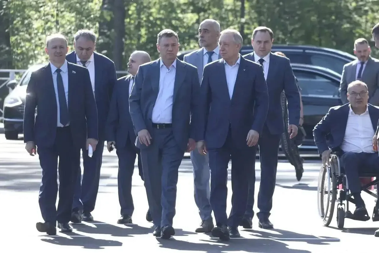 Автостоянка на 500 мест у онкокластера в Парголово открыта.