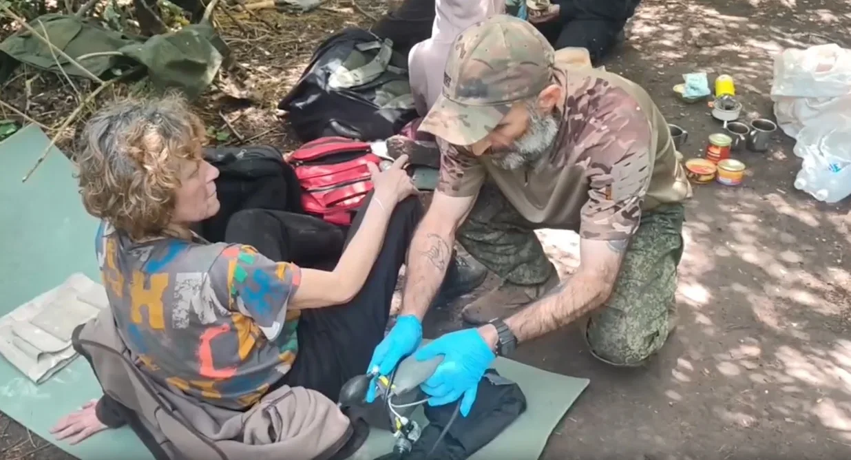 Как военнослужащие поддерживают мирных жителей