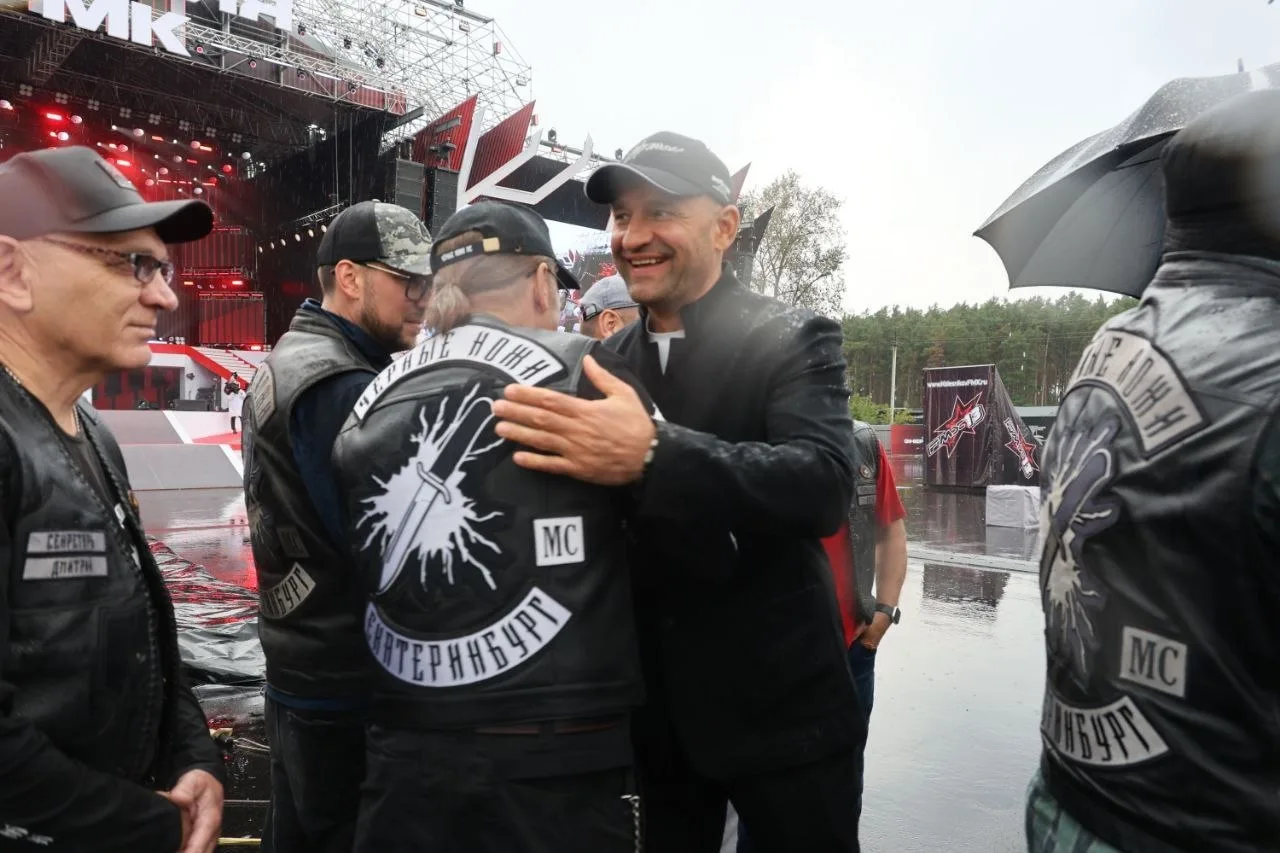 🏍 Мотоклуб "Черные ножи", с днём рождения!   24 года назад в Екатеринбурге началось мощное движение 