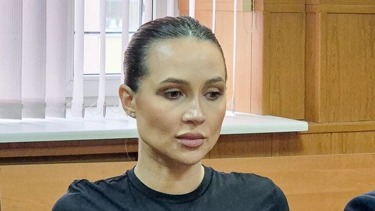 Лерчек планировала уехать в Белград после химиотерапии

Блогер собиралась использовать свой загранпа