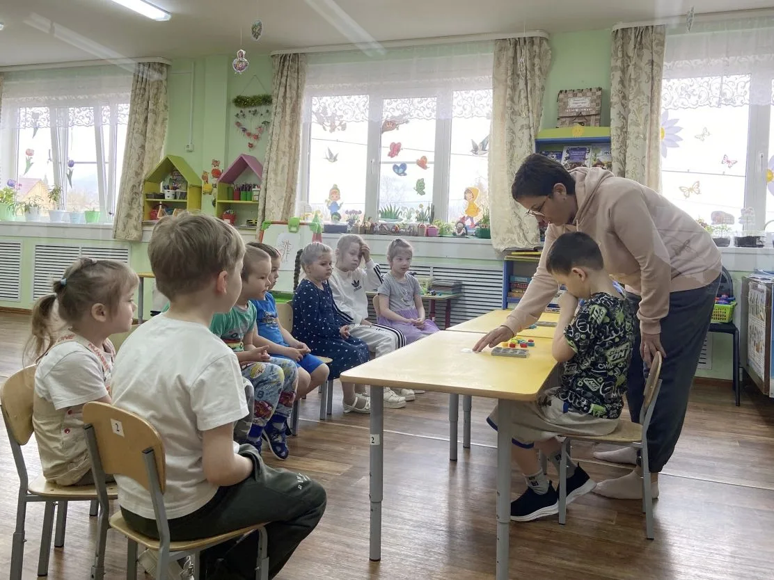 ✨Неделя открытых дверей продолжается, и в гостях у старшей группы побывала мама Васи Иг...