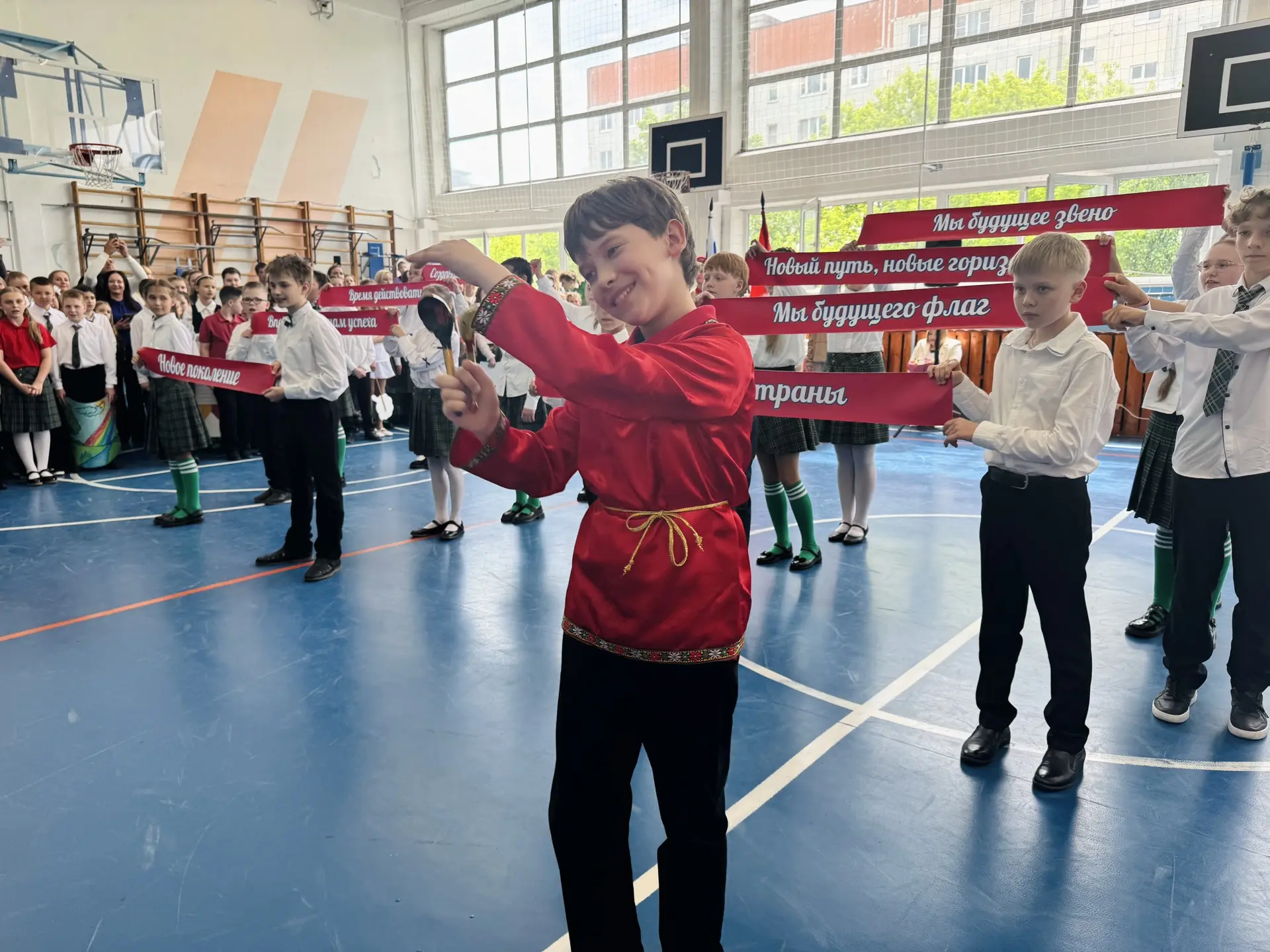 🎉 Сегодня в нашей школе прошёл тёплый, радостный праздник — выпускной Орлят! 📚✨  Завершился важный э