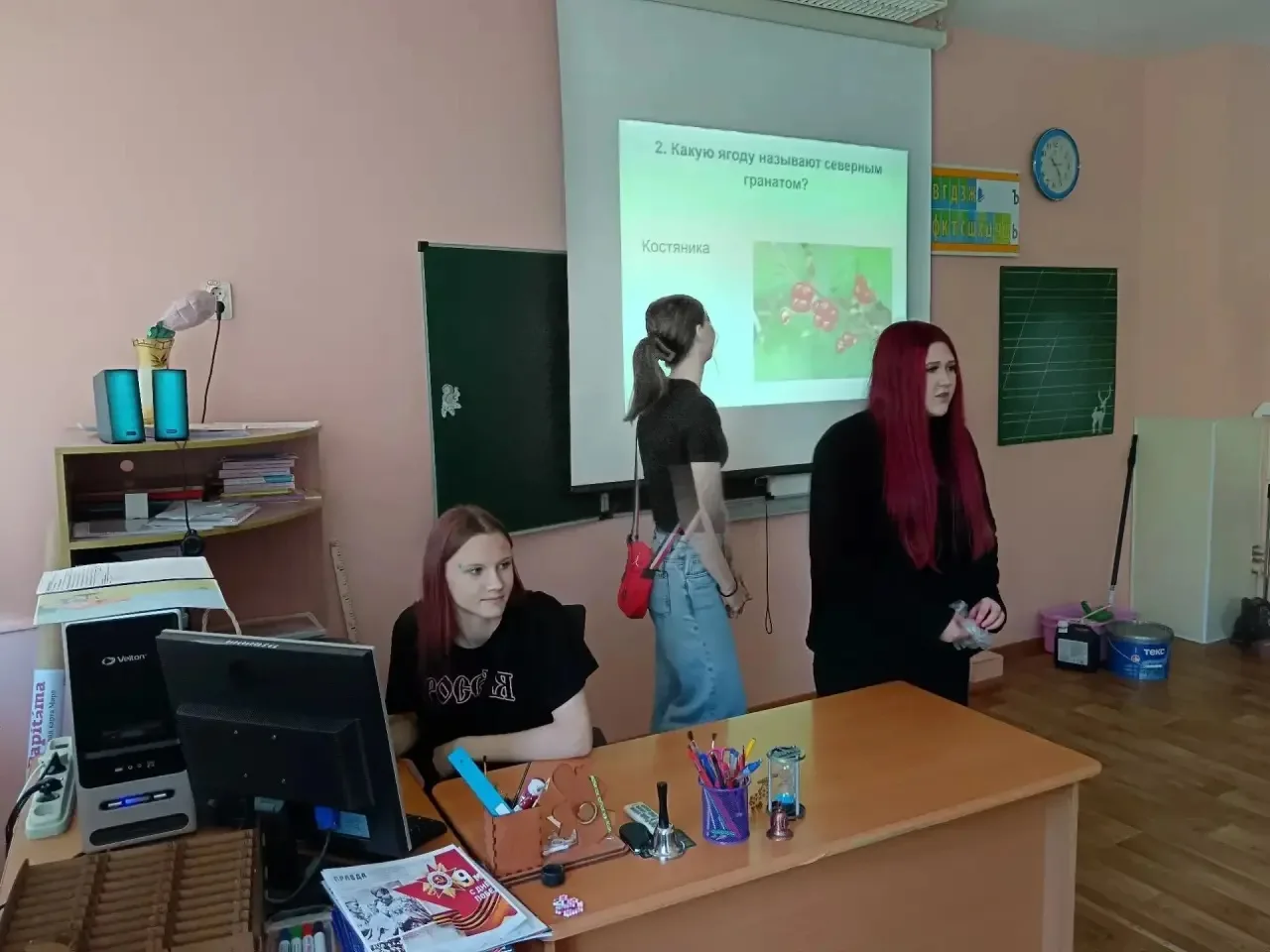 🌟 Новости каникул: дети продолжают открывать мир и помогать другим!

🖼️ Выставка и мастер-класс — 