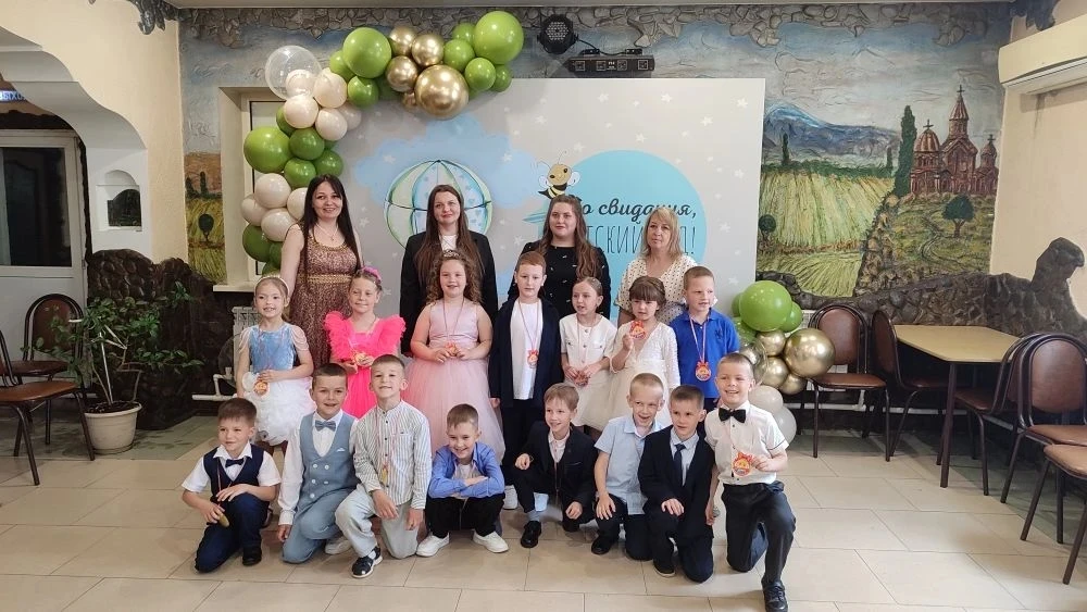 🎓 У наших самых старших деток прошёл первый выпускной в их жизни!🎈
