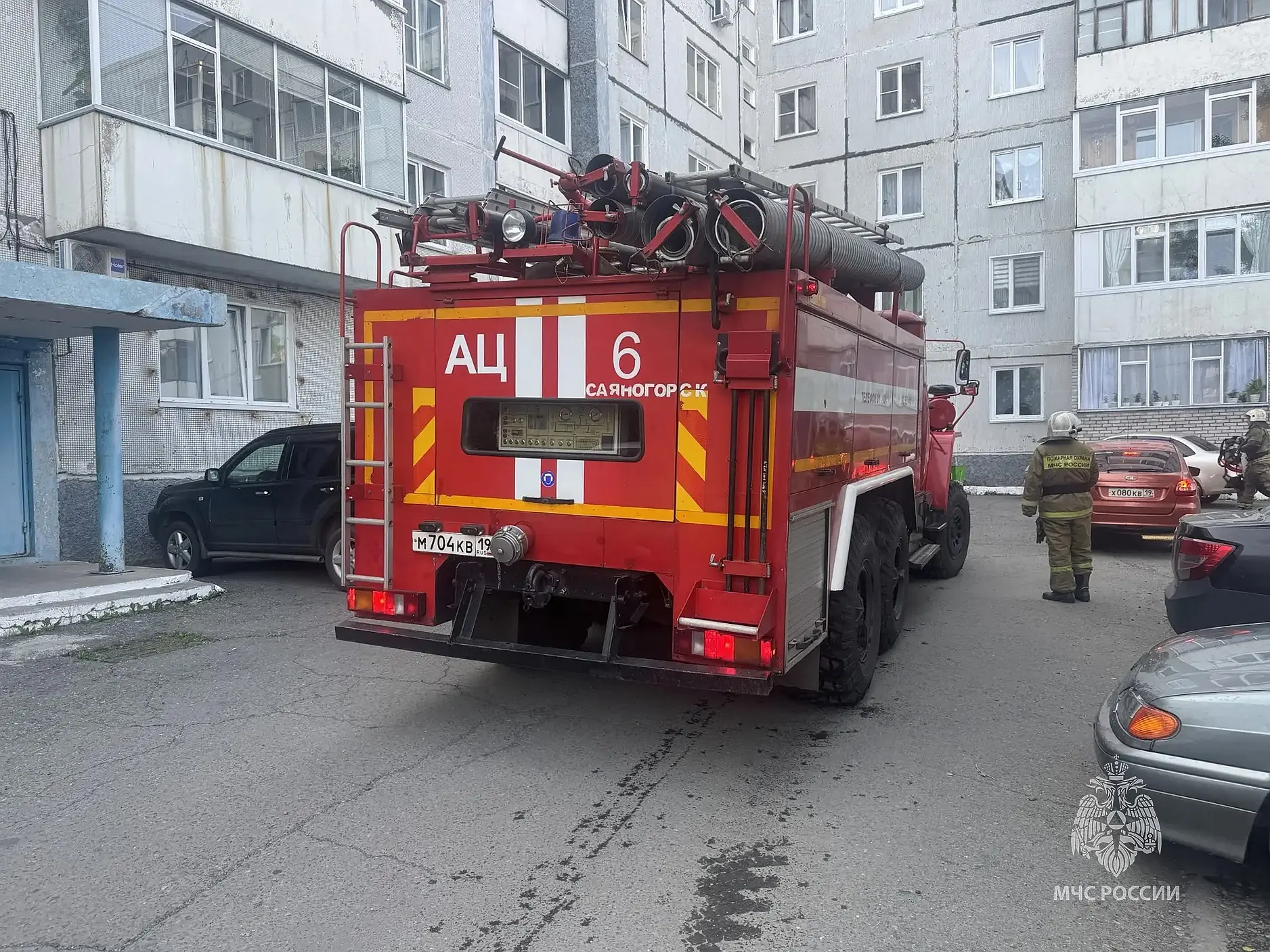 Два пожара потушили за минувшие сутки в Хакасии

🚒Днем в деревне Харой Таштыпского района огонь охв