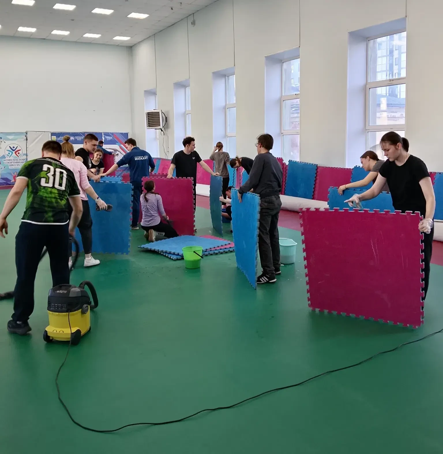 🌸В Комплексной спортивной школе состоялись весенние субботники, ставшие уже ежегодной ...