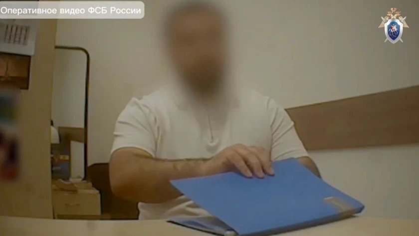 Бизнесмен попытался подкупить сотрудника Управления по вопросам миграции в Чувашии