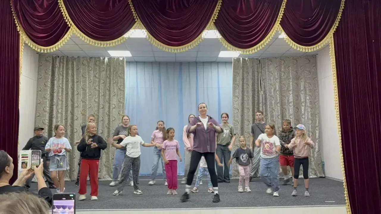 9 июля на дворовой площадке царила особая атмосфера — день объявили Днём сахарного печенья! Ребята с