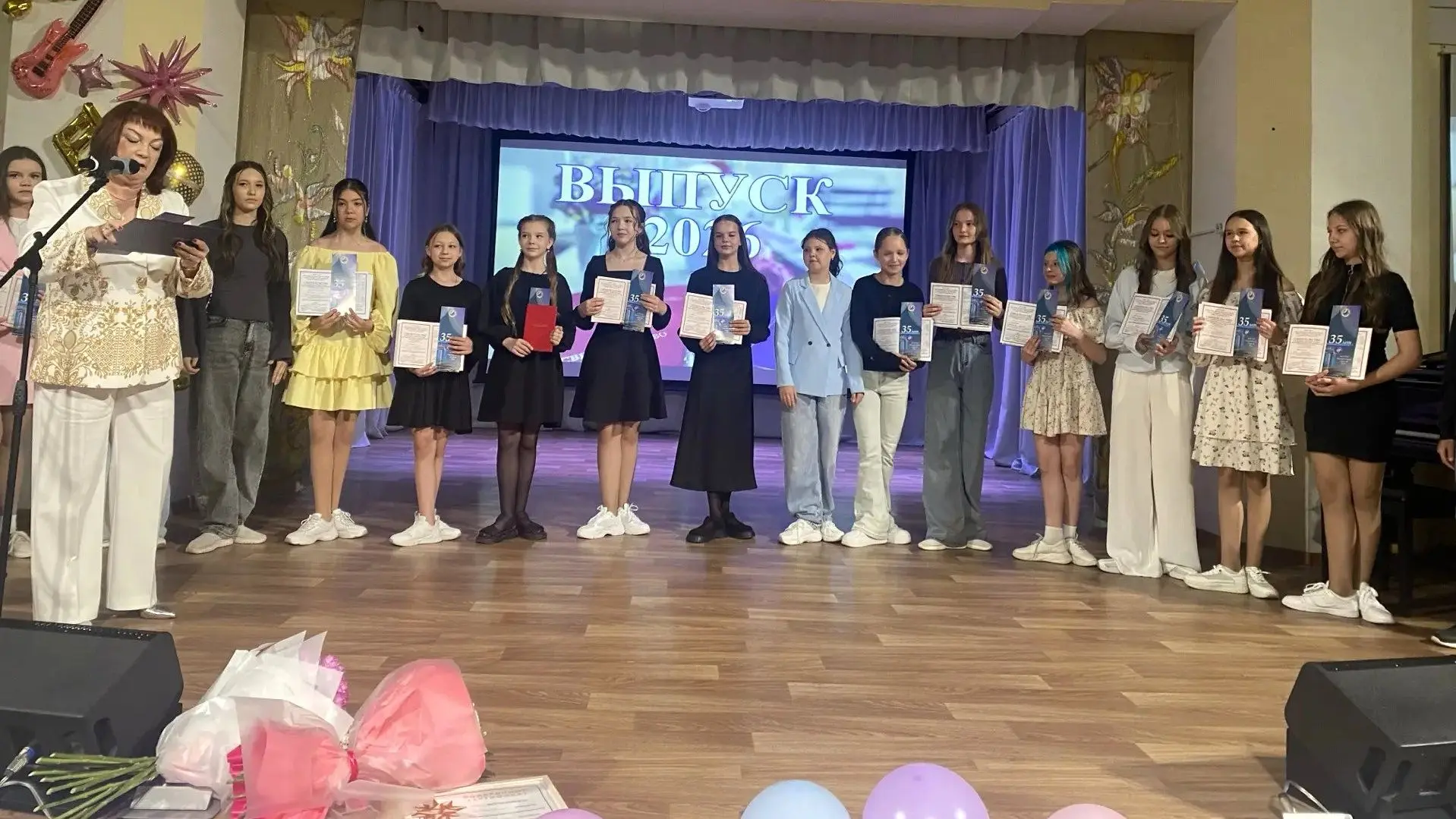 🎓 Выпускной — 2026!

29 мая в нашей Детской школе искусств прошел торжественный и трогательный Выпу