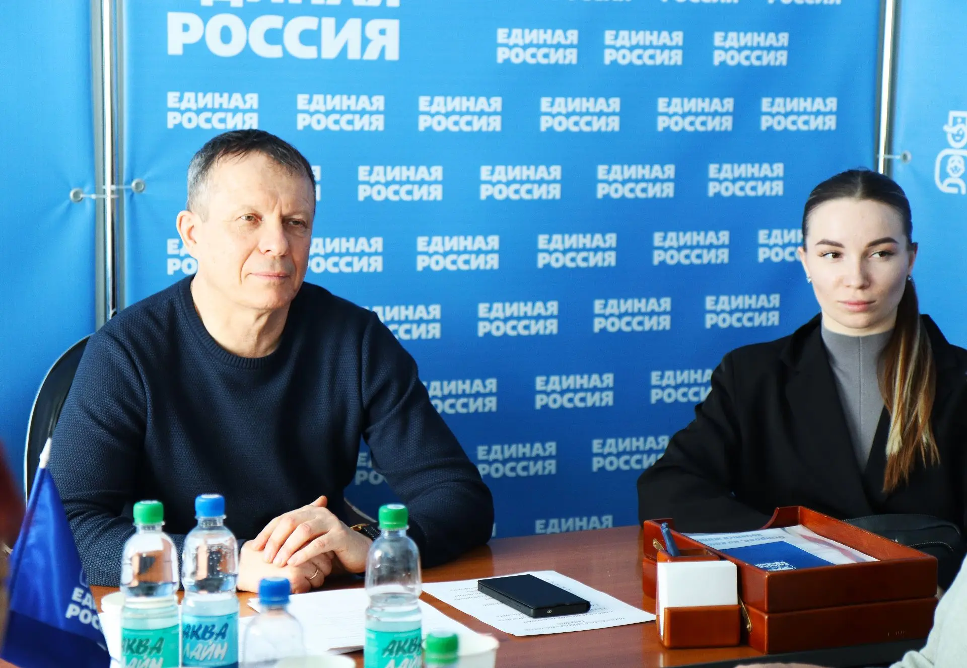 В Холмске состоялось заседание местного политсовета Единой России. Заседание открыл секретарь местно