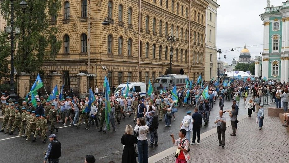 День Воздушно-десантных войск в Петербурге: программа празднования

2 августа в Санкт-Петербурге про