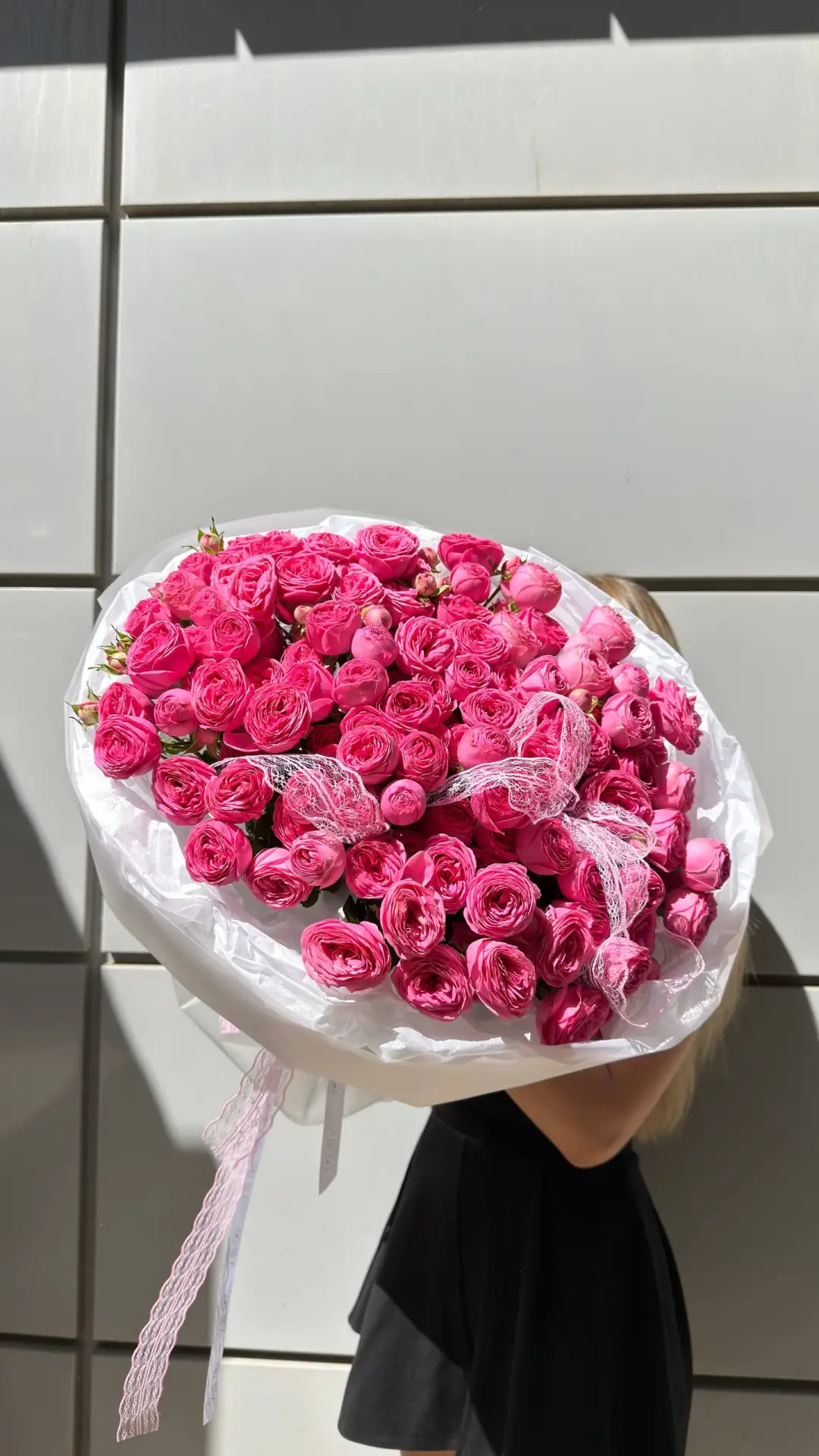 Самые шикарные кустовые розы, которую мы получаем каждую неделю 🤍✨