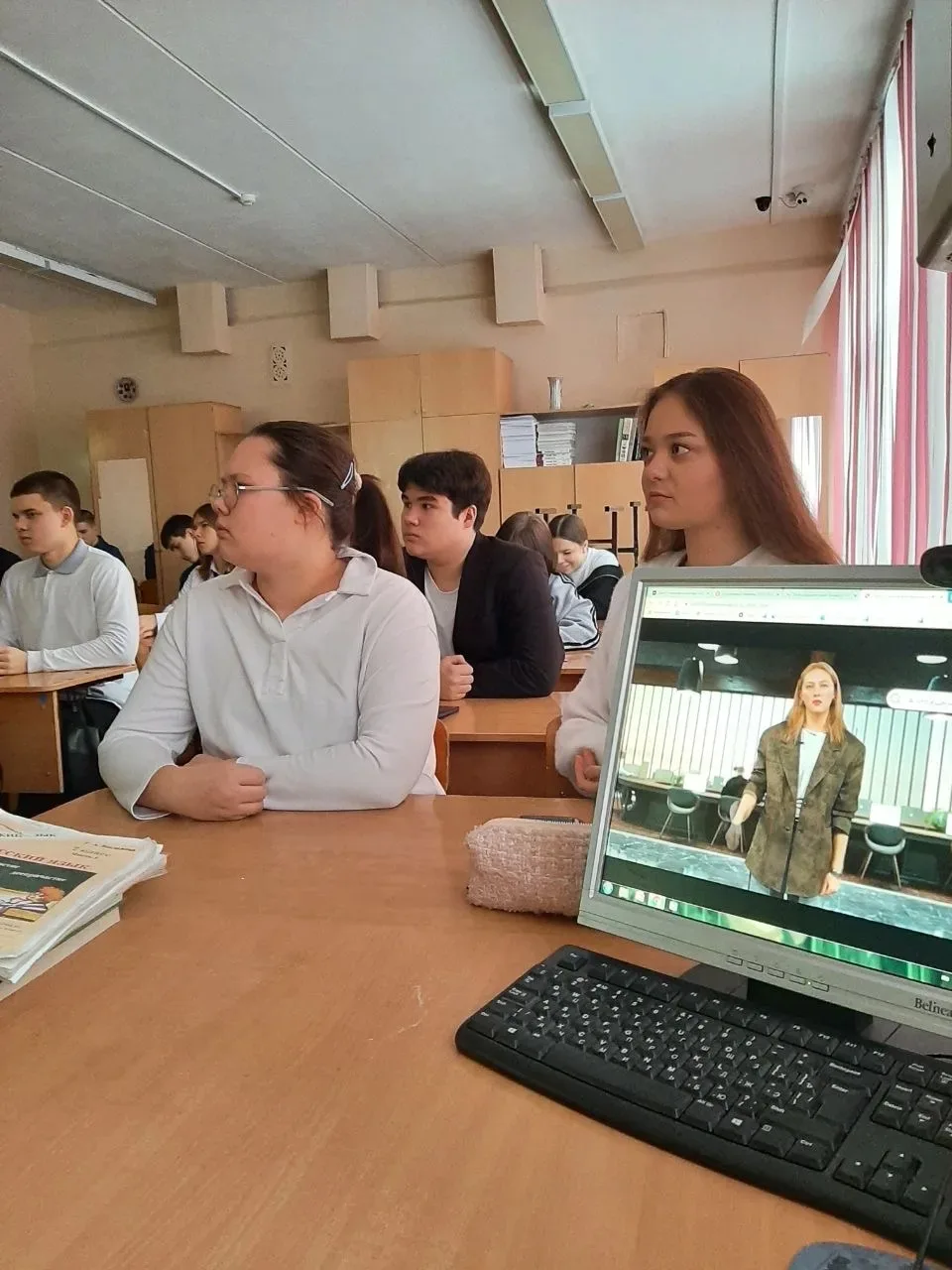 Новая учебная неделя в чебоксарских школах началась с занятий  «Разговоры о важном» на тему «Как соз