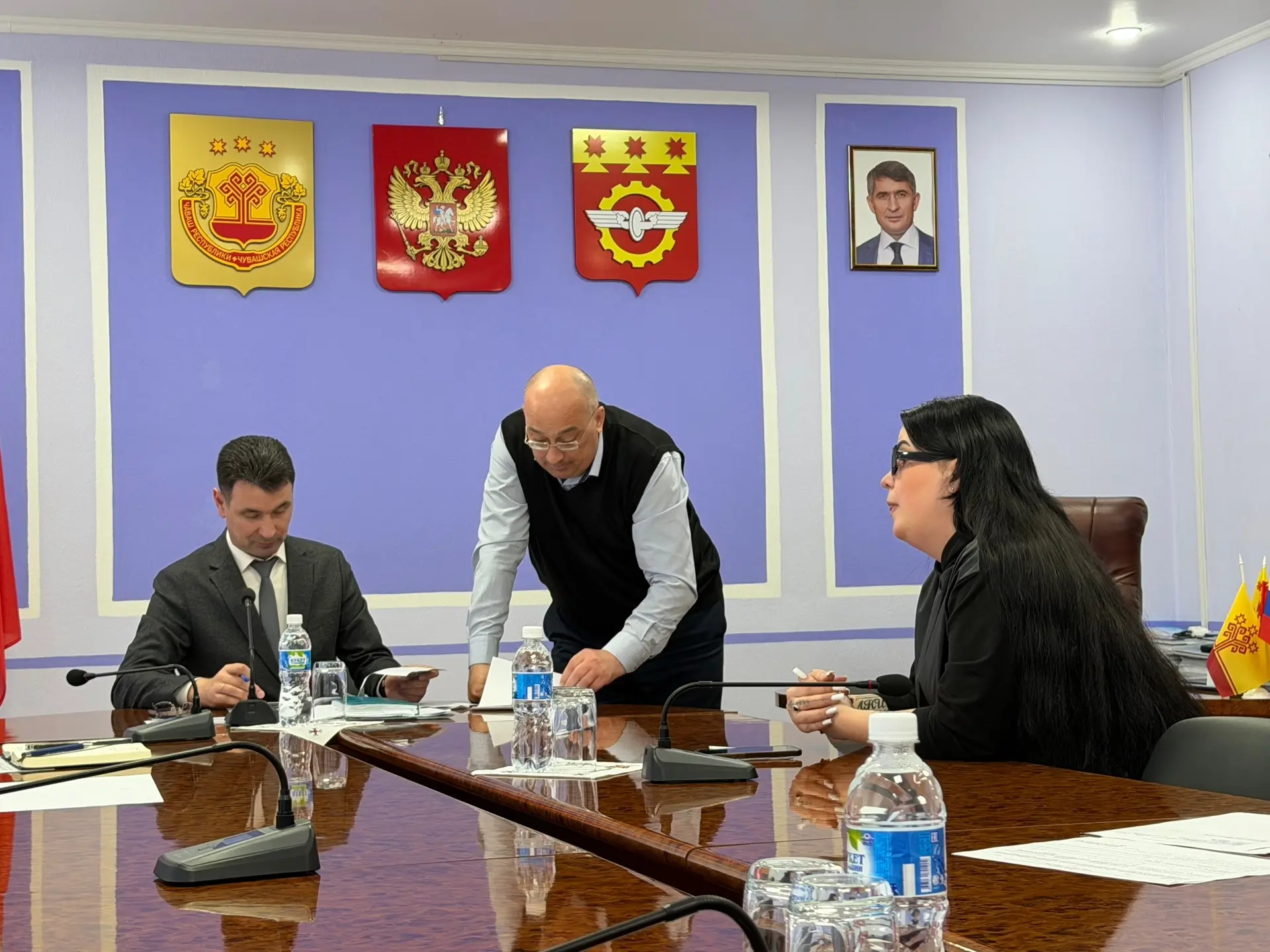 Сегодня глава Канашского муниципального округа Валерий Чернов провел очередной прием граждан по личн