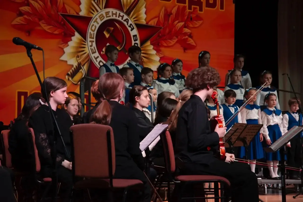 🎖️"Песни Великой Победы!"  Гастроли. Приозерск.   С успехом прошёл концерт в рамках насыщенной поезд