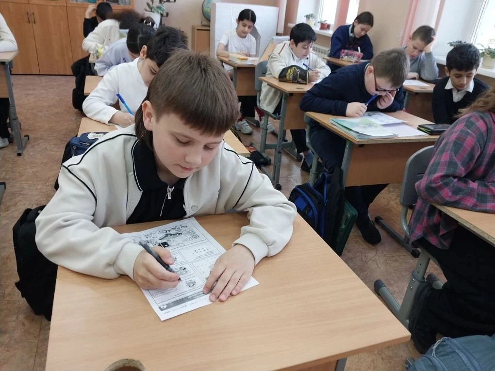 «65 ЛЕТ ТРИУМФА. КО ДНЮ КОСМОНАВТИКИ»  ⭐️ Сегодня занятие «Разговоры о важном» было посвящено Дню ко
