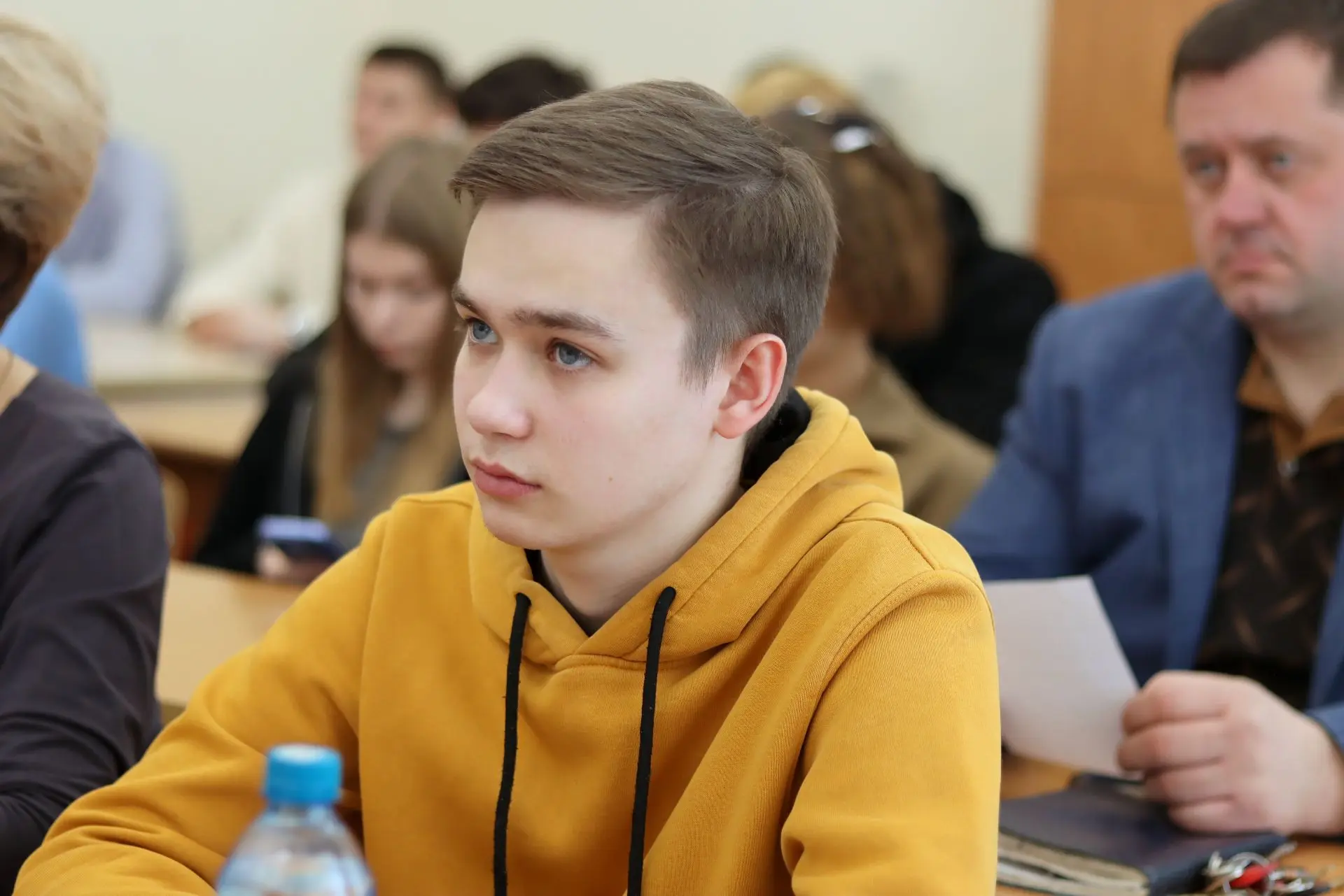 Треугольник, демоны и пищевое поведение: НИР в ГСГУ  В универе прошла ежегодная итоговая научно-иссл