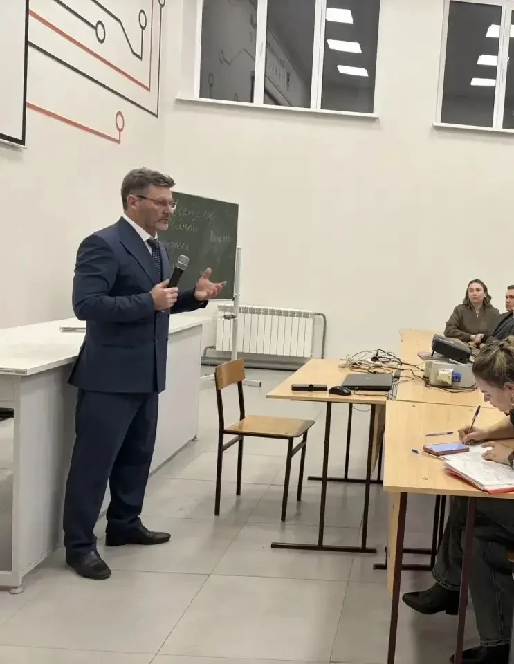 🧑👨‍🦰👩‍🦰Сегодня в колледже Елабужского института КФУ прошло родительское собрание, ...