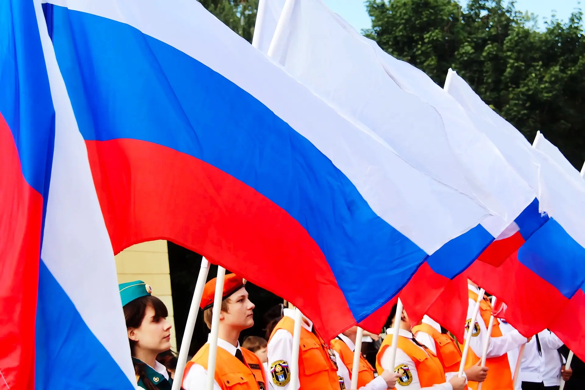 🇷🇺 Дорогие орловчане! Поздравляю вас с Днём Государственного флага Российской Федерации!