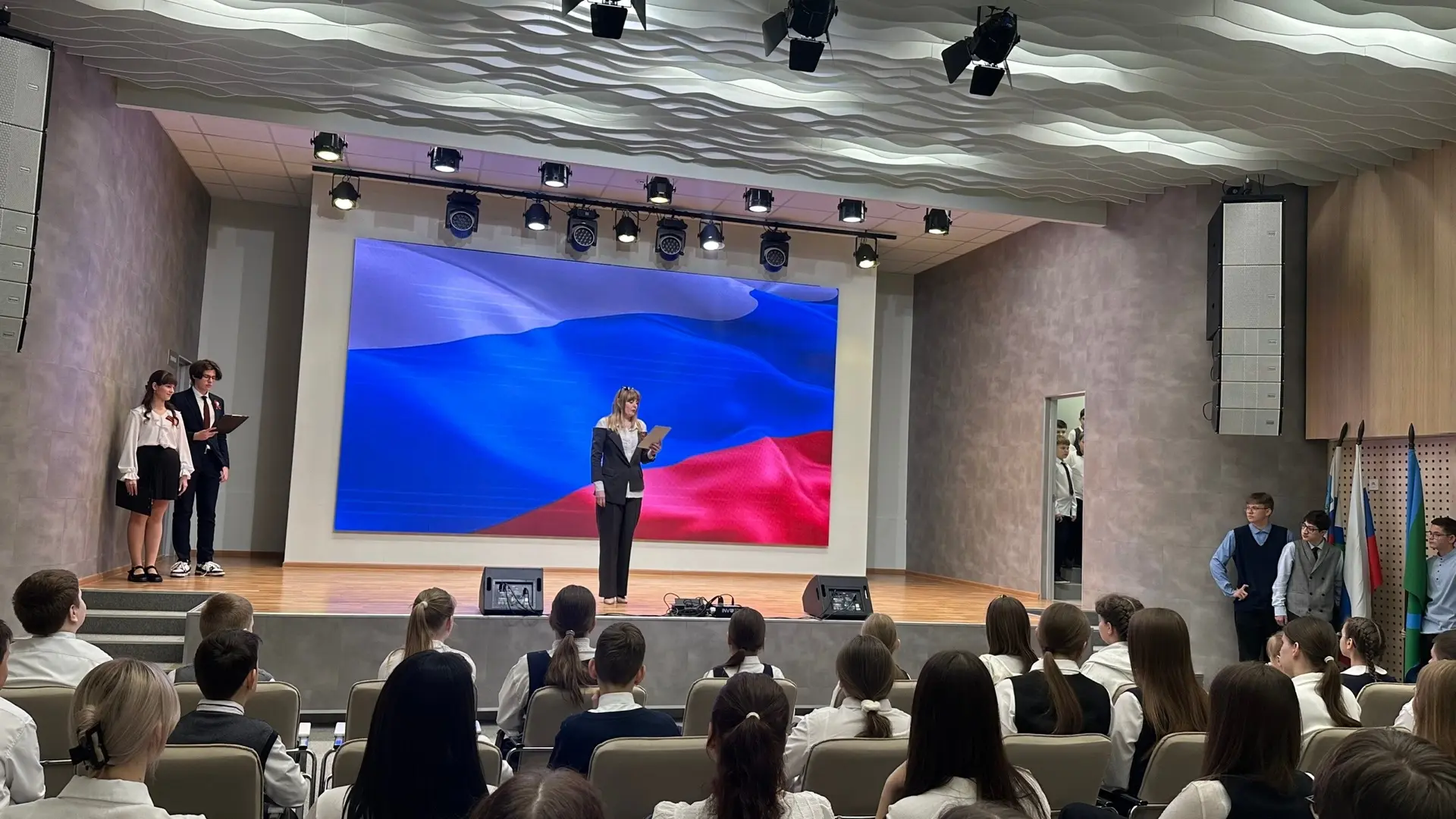 🕊️ Разговоры о важном: 9 мая — День Победы

📌 9 мая — это не просто дата в календаре. Это день, ко