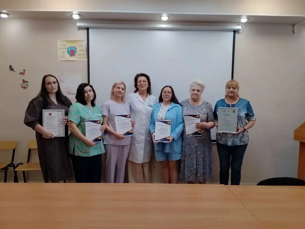 Сегодня в нашем учреждении прошло торжественное мероприятие в честь Дня медицинского работника.

Мы 