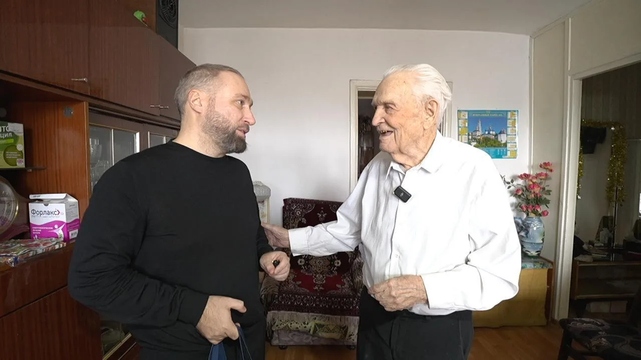 Зачем нас пытаются убедить в том, что сегодняшний праздник теряет смысл, и можно ли вообще считать э