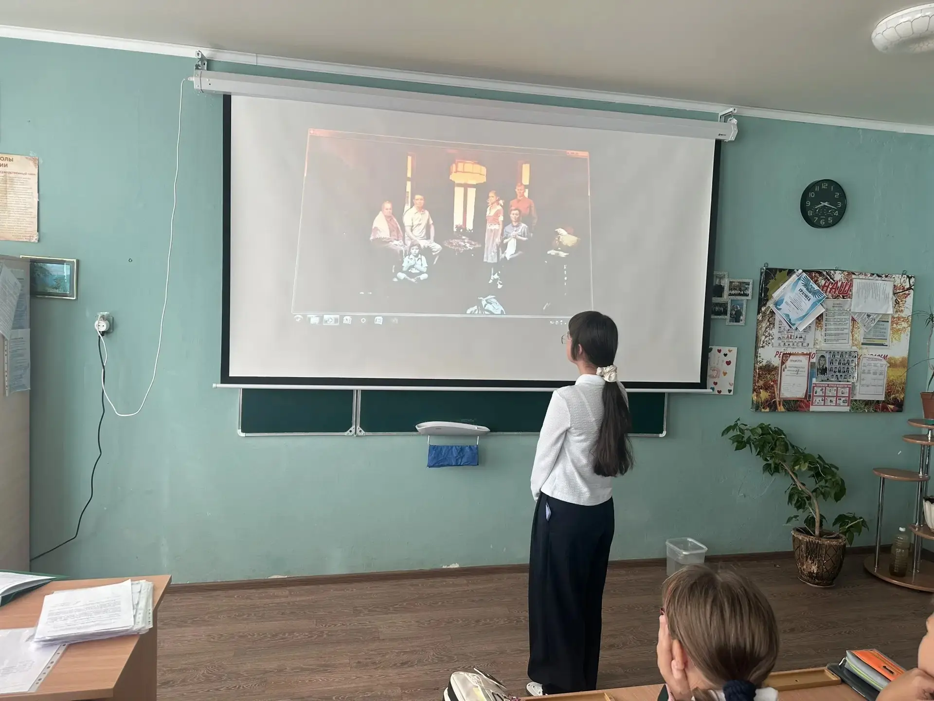 🕊 Сегодня в нашем лицее прошел урок «Разговоры о важном», приуроченный к значимой исто...