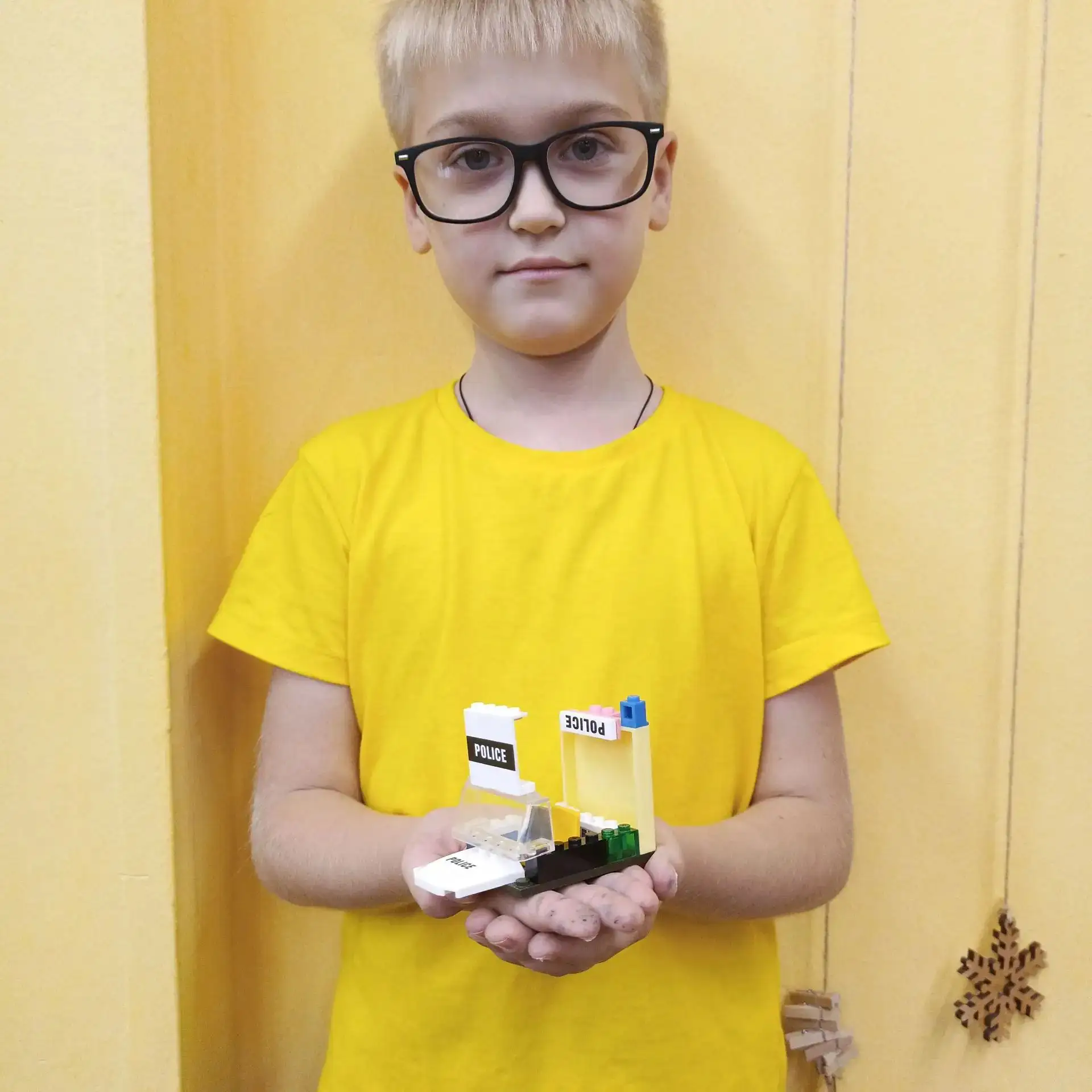 Удивительный мир Лего: от летающего носорога до секретного бункера! 🧱✨