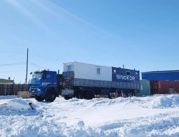 В аэропорт Омолон доставлен современный модульный фельдшерский здравпункт. Вскоре медиц...