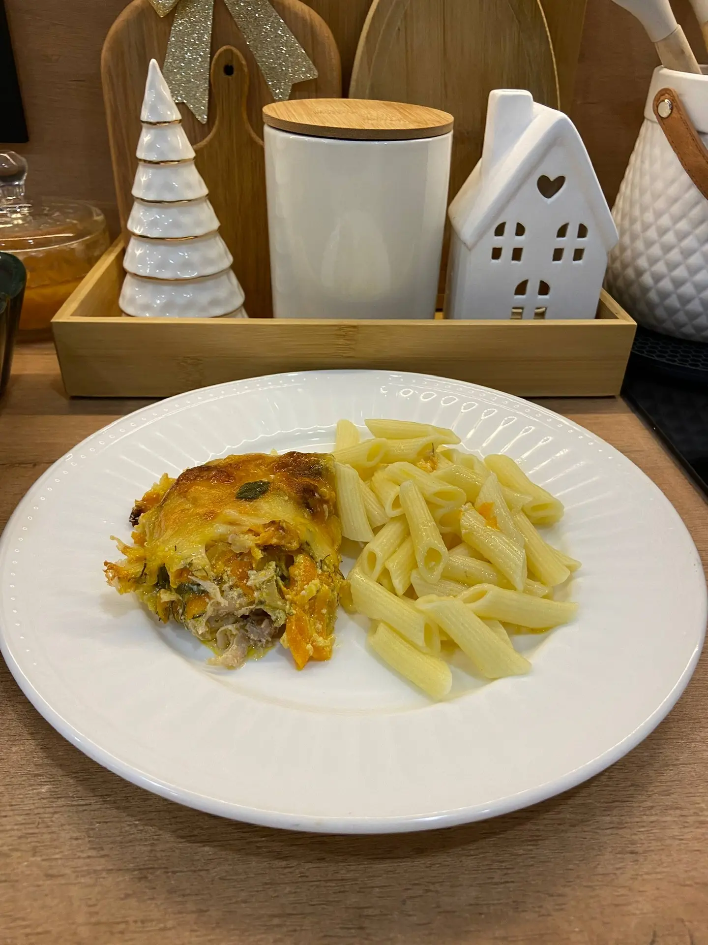 Филе бедра цыпленка в духовке с овощами