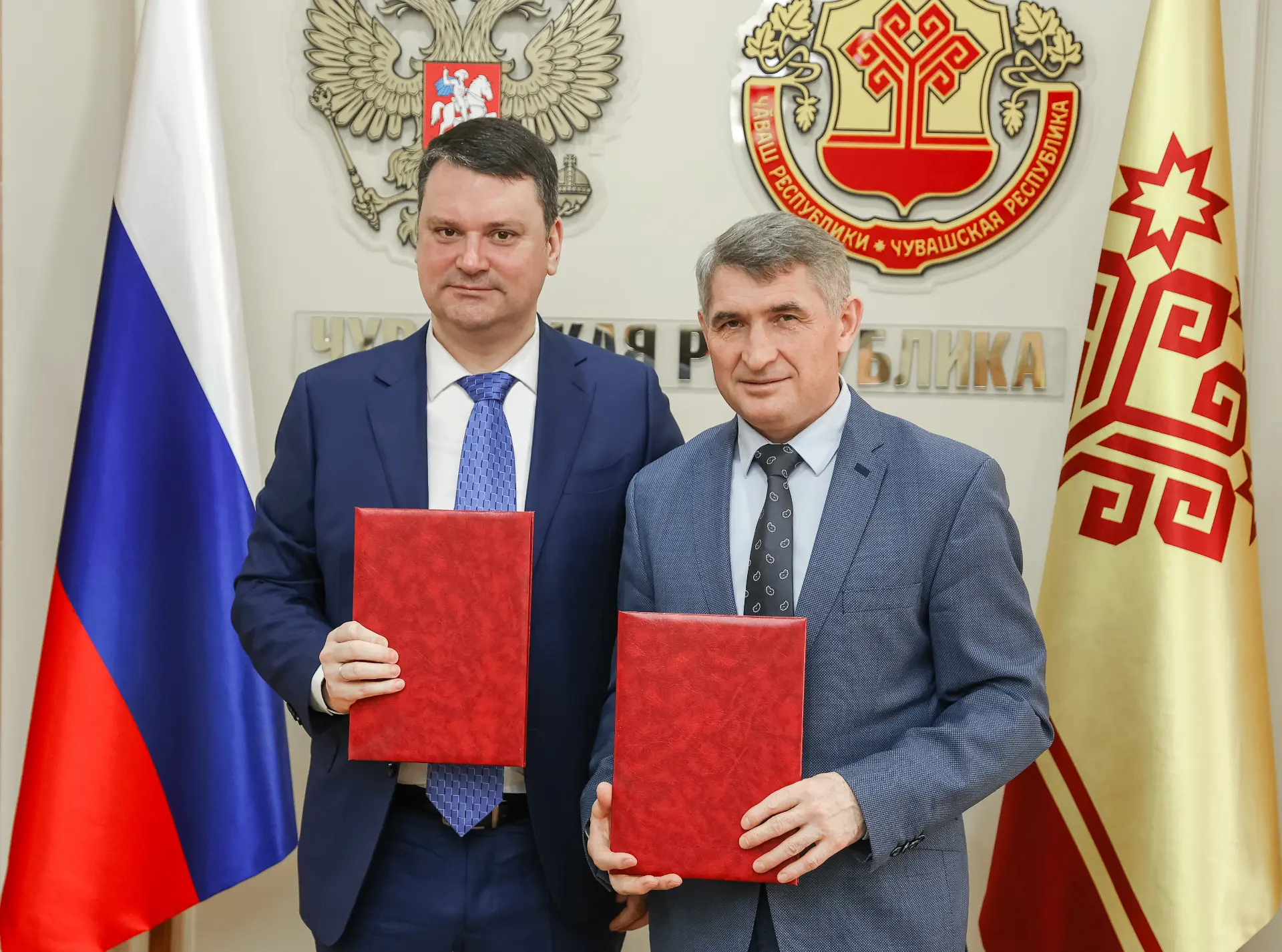 Председатель Соцфонда Сергей Чирков заключил соглашение о сотрудничестве с главой Чувашии   В рамках