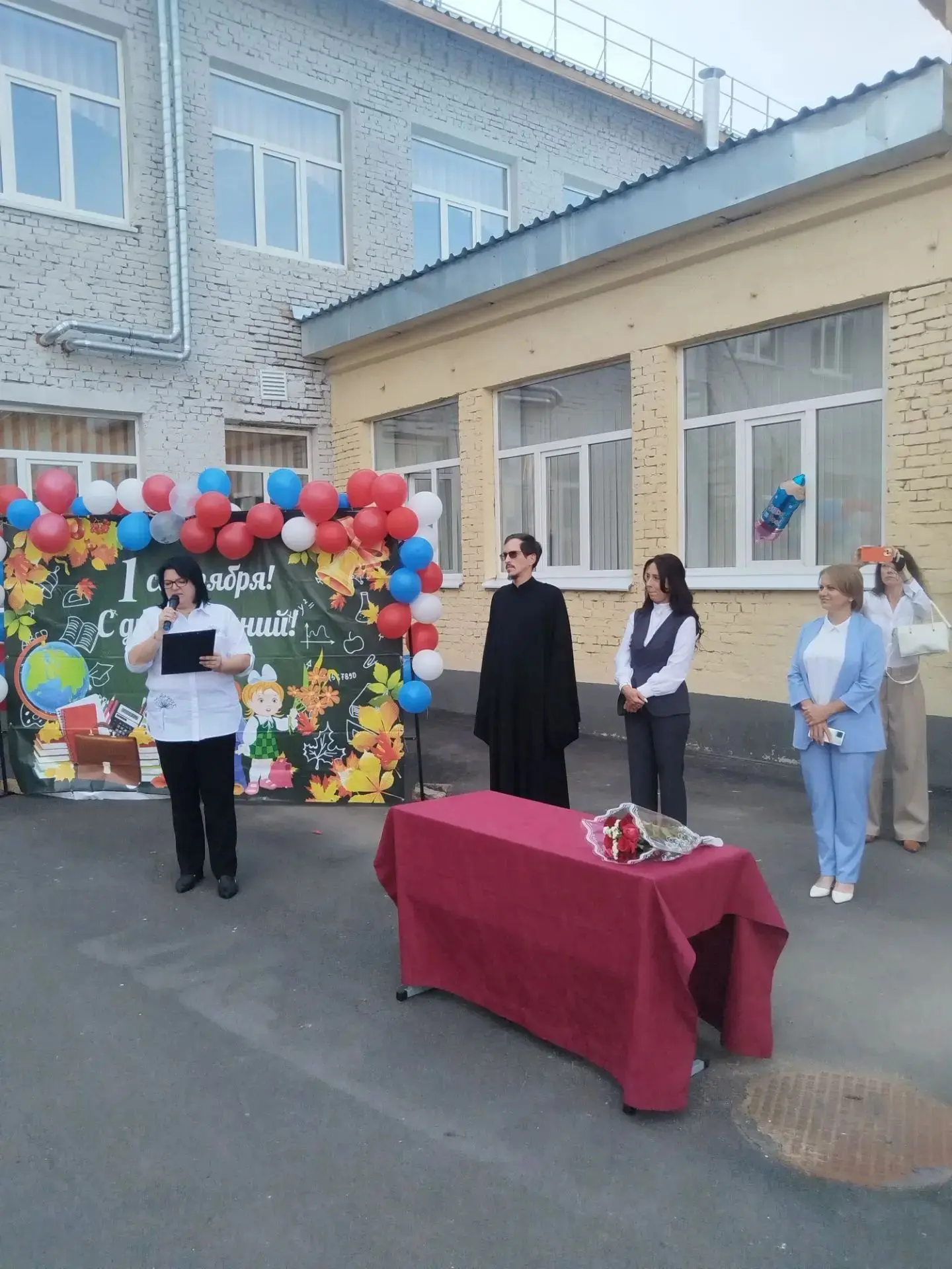 1 сентября — день, когда школа снова наполняется радостью, волнением и предвкушением но...