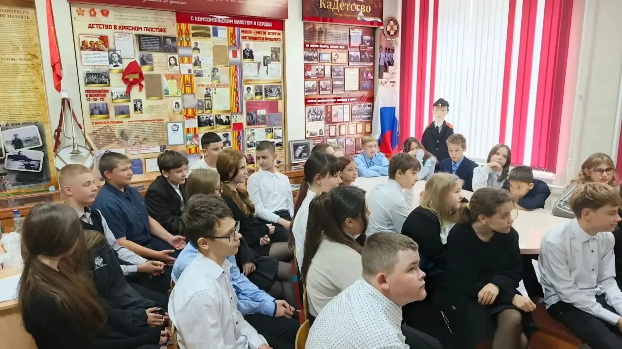 3 сентября - День окончания Второй мировой войны.В нашей школе проведены тематические б...