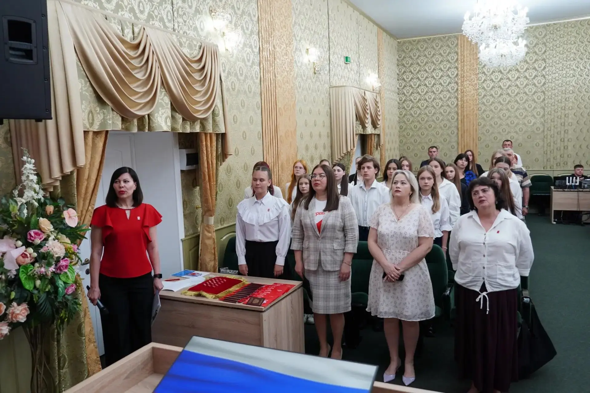 11 июня в Районном Дворце культуры состоялась торжественная церемония вручения паспортов юным жителя
