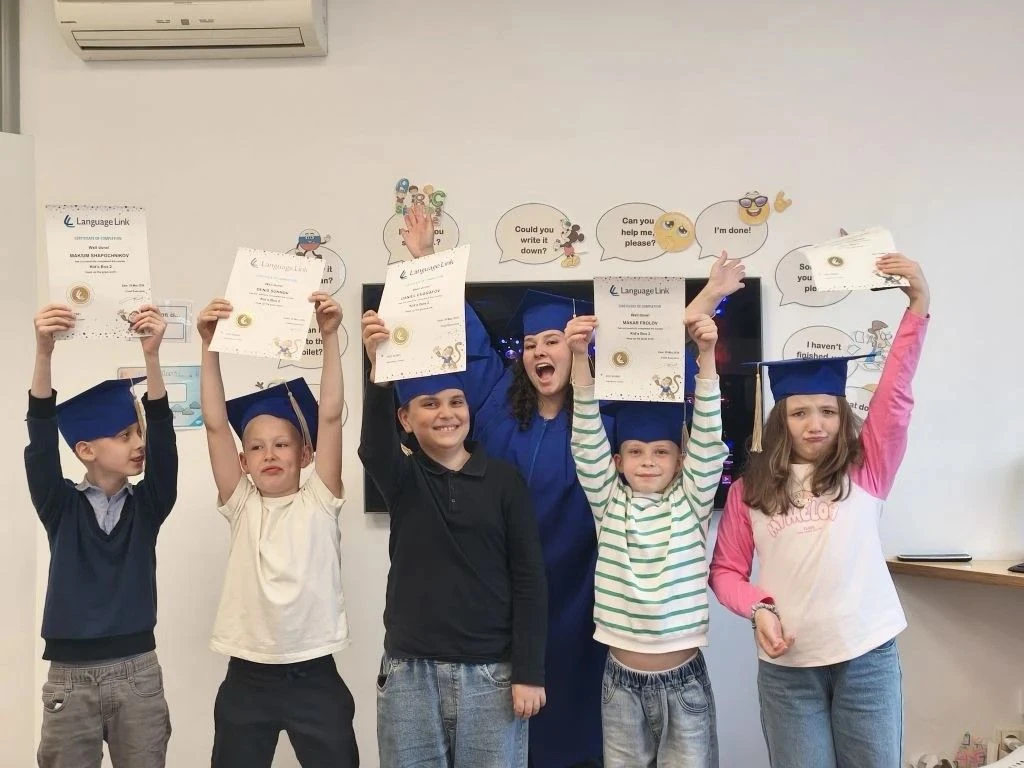 🎓 Учебный год подходит к концу!