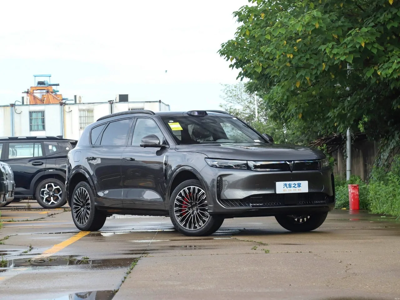 Voyah Free Plus PHEV 1.5T Extended Range 🇨🇳