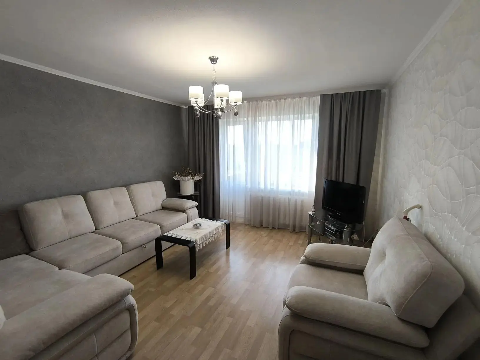 Продажа 3 комнатной квартиры в Ворошиловском районе
