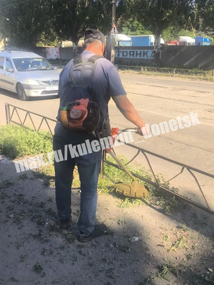 📌В еженедельной акции «Чистый четверг» приняли участие работники ГУП ДНР «Рынки Донбасса».