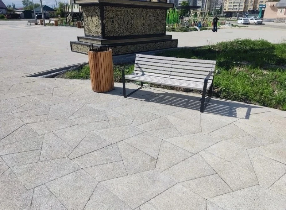 В Невинномысске продолжается благоустройство сквера Семьи
 
На территории Невинномысска в 2026 году 