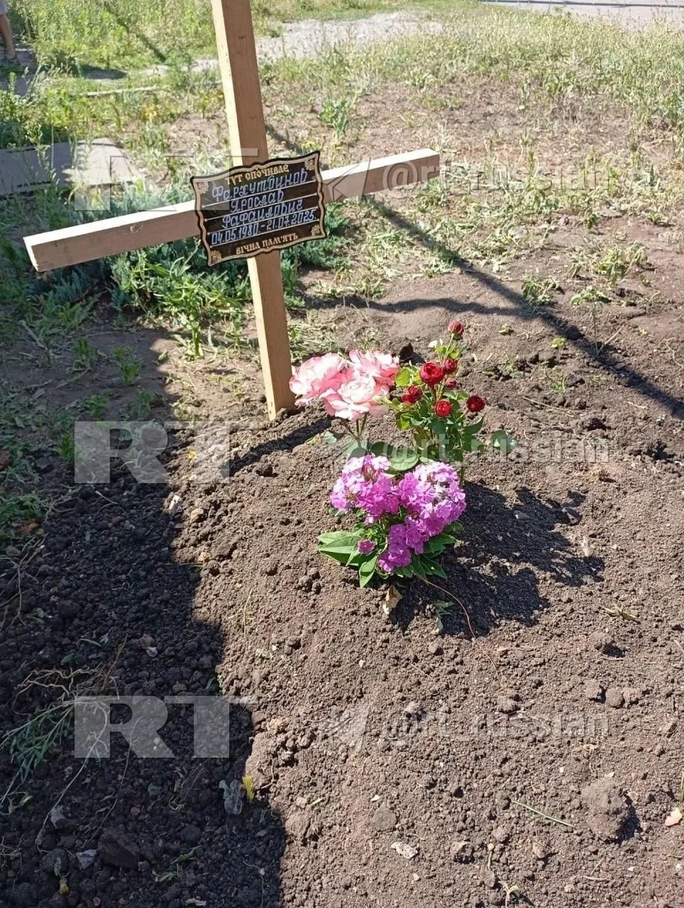 Вэсэушники убили мирного жителя Красноармейска (ДНР). Родители-пенсионеры копали могилу...