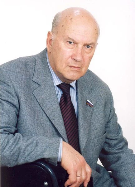 Сегодня бы исполнилось 95 лет выдающемуся человеку, чьё имя золотыми буквами вписано в ...