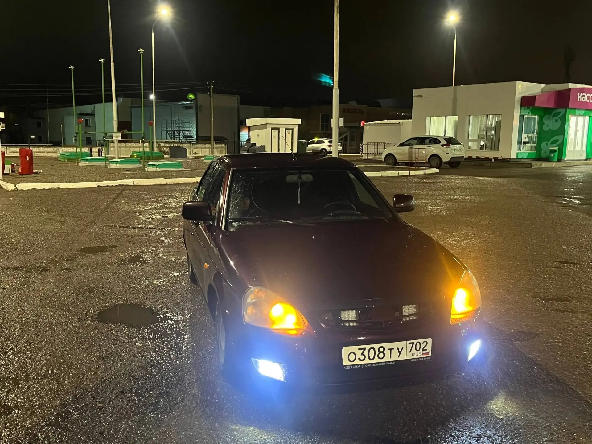 В продаже приора 12г 16рь