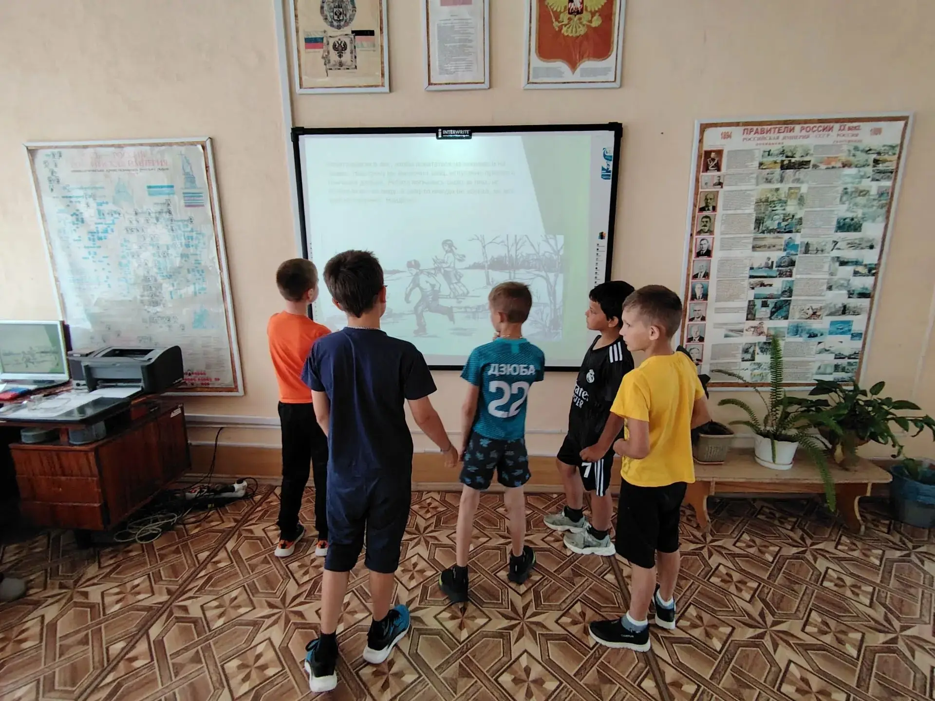 🎉 День национальных традиций в лагере «Дружный»!

Сегодняшний день в нашем лагере был по-настоящему