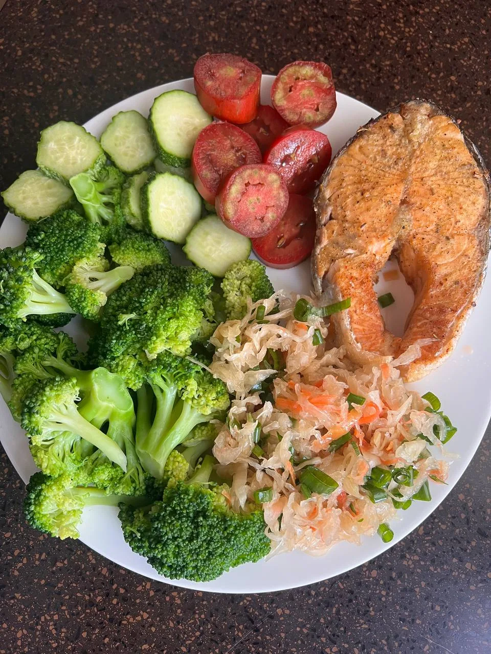 Дорогие! Мы не голодаем на курсе, мы - сытые! спокойные! с чистой кожей! энергией! и си...