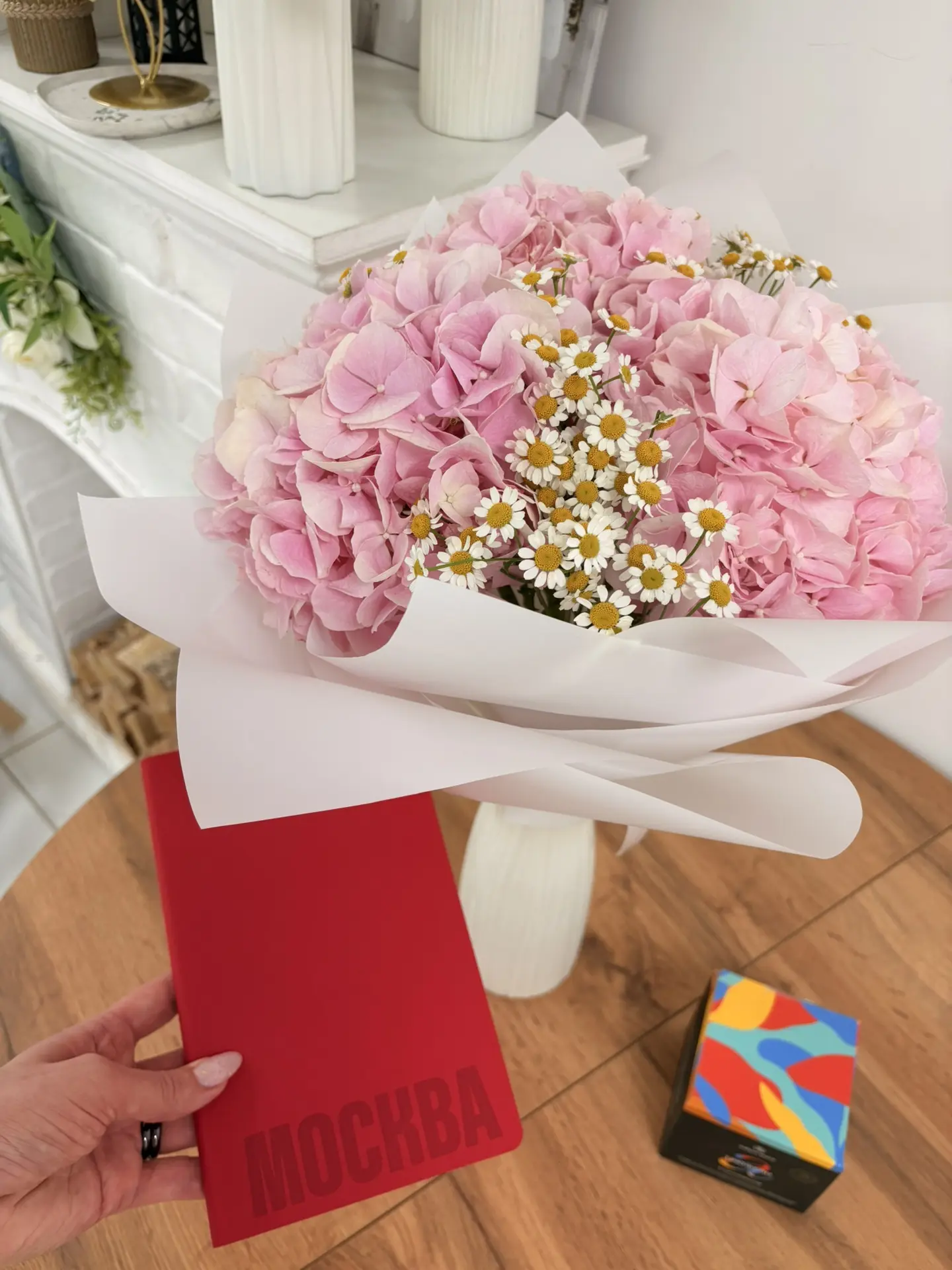 Невероятно приятно получать от клиентов цветы и подарки 🥰