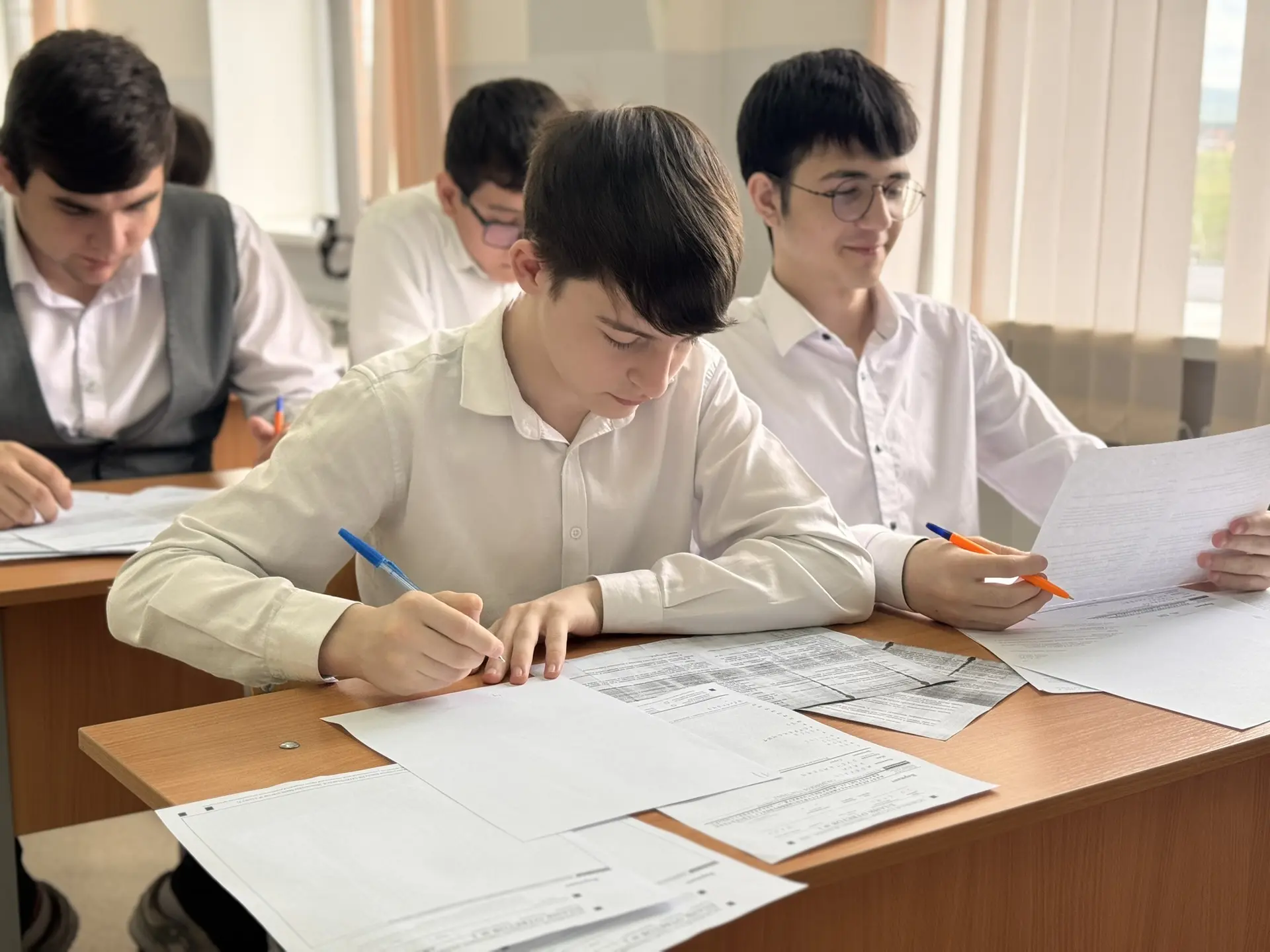 📄В НАШЕЙ ШКОЛЕ ПРОВЕЛИ ГОСУДАРСТВЕННУЮ КОНТРОЛЬНУЮ РАБОТУ (ГКР) ДЛЯ ОБУЧАЮЩИХСЯ 9 КЛАССОВ.  

Проце