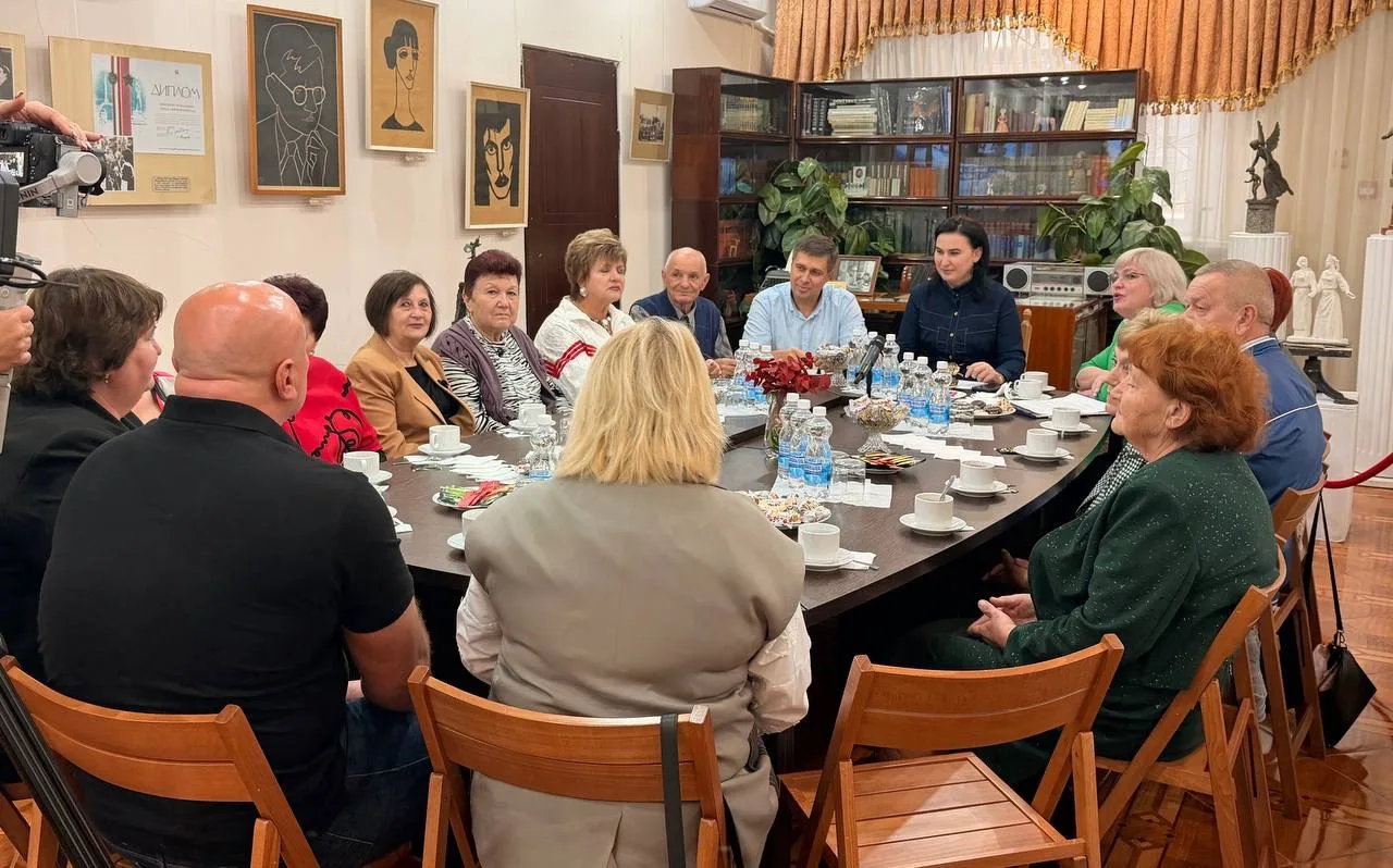 В рамках празднования 231-й годовщины со дня основания Луганска принял участие во встре...