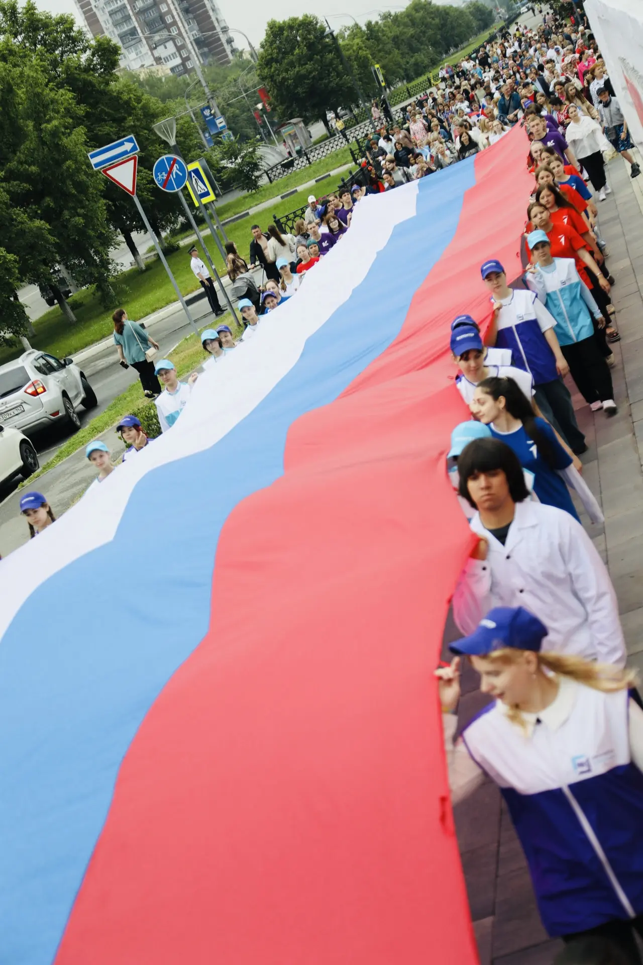 🇷🇺Сегодня, в День России, наш город вновь подтвердил: мы сильны не только трудовой доблестью, но и