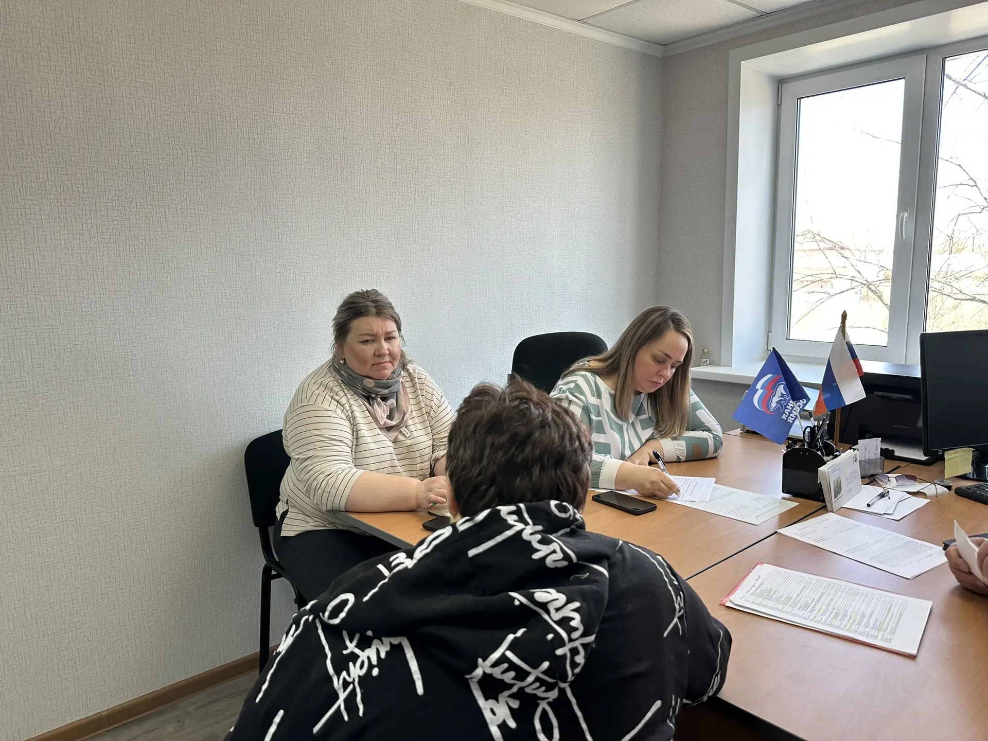 🇷🇺В общественной приёмной прошёл личный приём граждан   29 апреля, в общественной приёмной Единой Ро